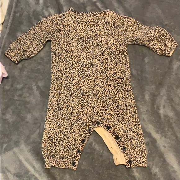 Gymboree baby girl one piece - Picture 3 of 3